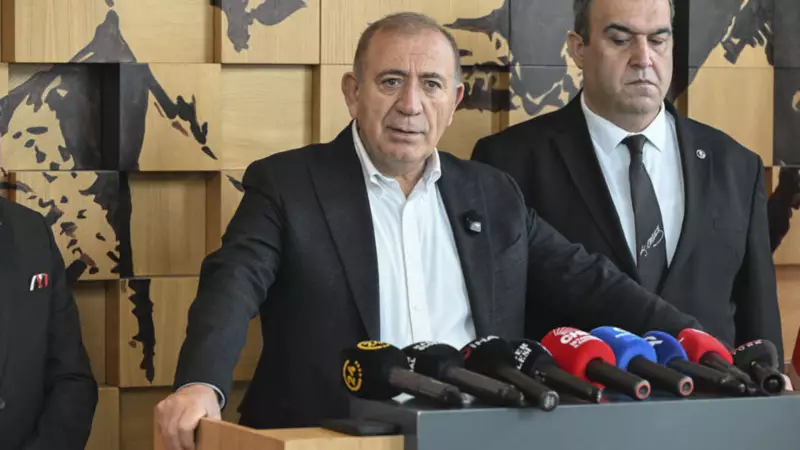 CHP'li Gürsel Tekin'den Aziz İhsan Aktaş'a Suç Duyurusu