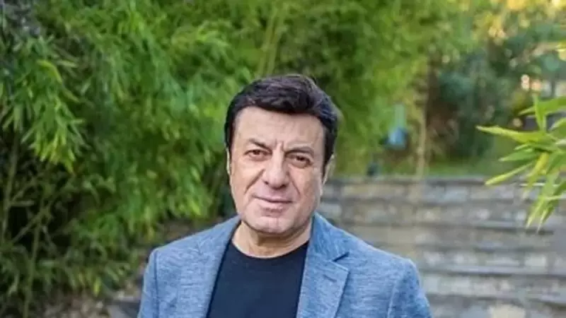 Coşkun Sabah'ın Kızları Babalarını Geride Bıraktı! İşte Göz Kamaştıran Güzellikleri