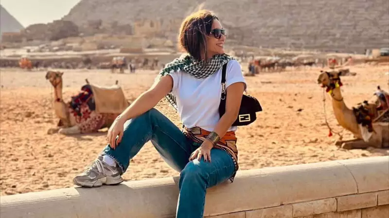 Damla Sönmez Mısır'da: Piramitler ve Çöl Manzaraları