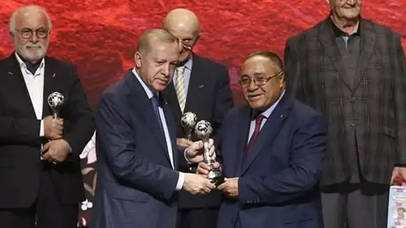 Davulun Efsanesi Adem Göçer 72 Yaşında Hayatını Kaybetti