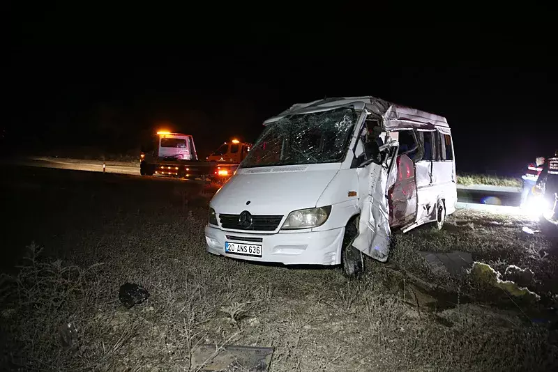 Denizli'de Feci Kaza: 1 Ölü, 13 Yaralı