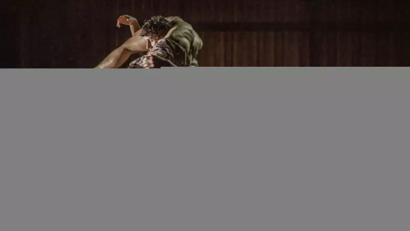 Dünyaca Ünlü 'Sleep No More' İstanbul'a Geliyor: İşte Tarihler ve Mekan!