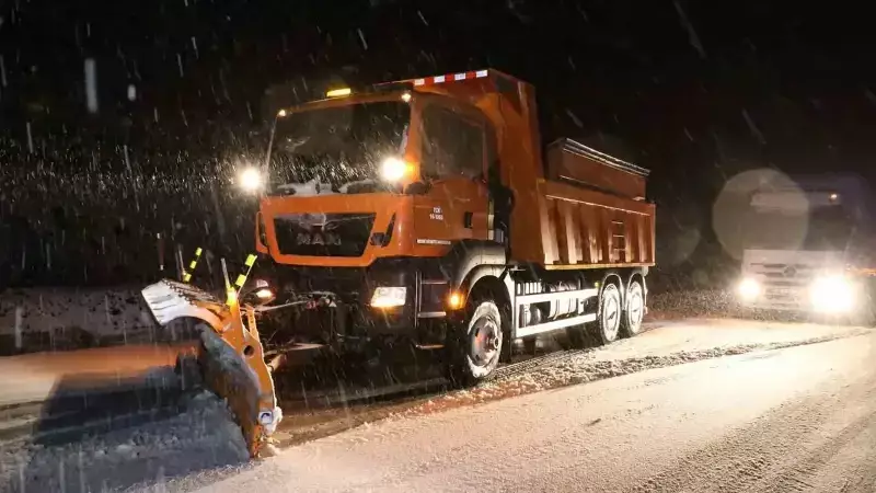 Doğu Anadolu'da Kar Yağışı: Erzincan ve Sivas Karayollarına Müdahale