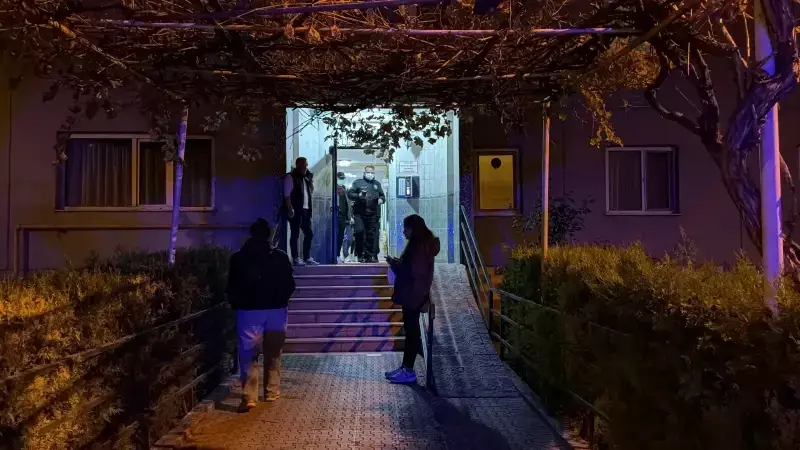 Eskişehir'de 69 Yaşındaki Aziz Erses İlaçlattığı Evinde Ölü Bulundu