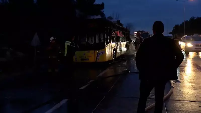 Eyüpsultan'da İETT Otobüsü Alev Alev Yandı: Yangında Yolcu Yoktu
