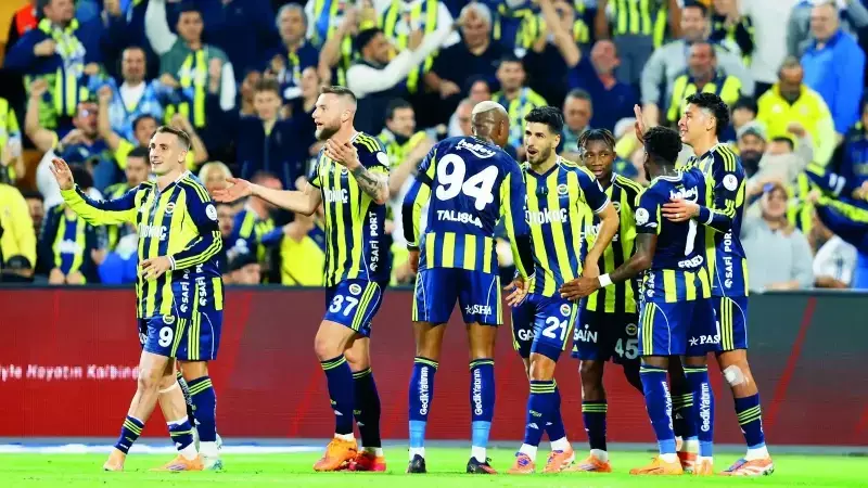 Fenerbahçe, Kayserispor'u 4-2 Yenerek Lider Galatasaray'a Yaklaştı