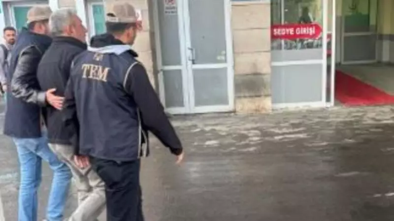 FETÖ'ye Büyük Darbe! 31 İlde Eş Zamanlı Operasyon: 50 Tutuklama