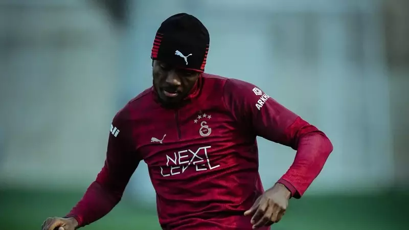 Galatasaray'a Osimhen'den Müjde! Fenerbahçe Derbisi Öncesi Sakatlık Korkusu Bit