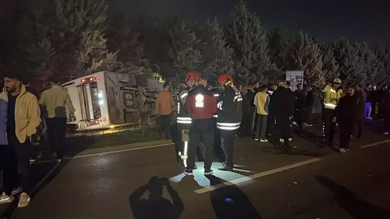 Gebze'de Otomobil ile Servis Çarpıştı: 8 Yaralı