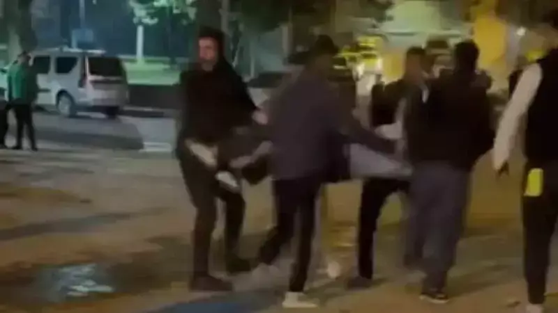 Haliliye'de Gruplar Arasında Bıçaklı Kavga: 3 Yaralı