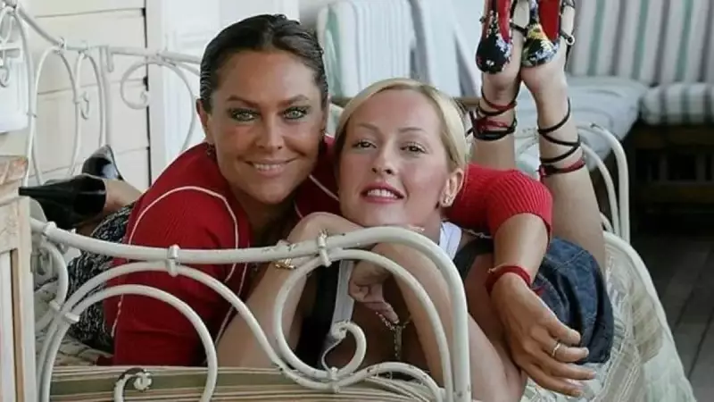 Hülya Avşar'dan Dünyada Bir İlk: Medikal Marka Lansmanı