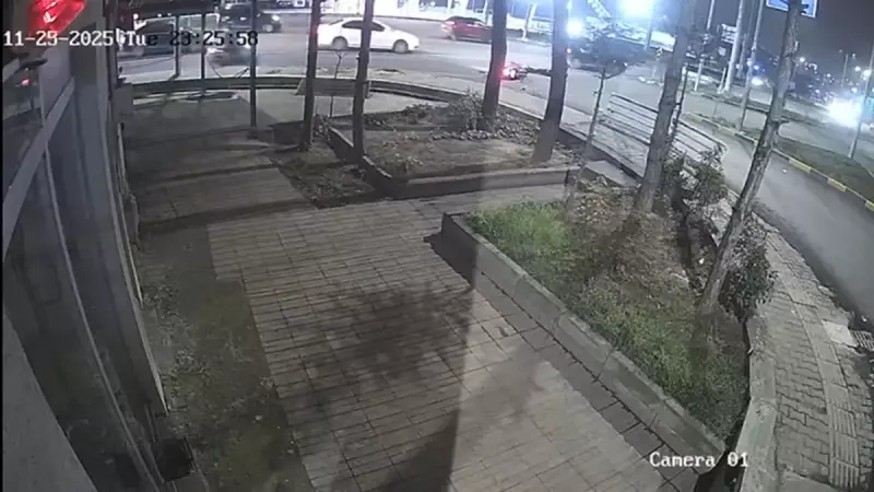 Karabük'te Motosiklet-Otomobil Çarpıştı: Kaza Anı Kamerada