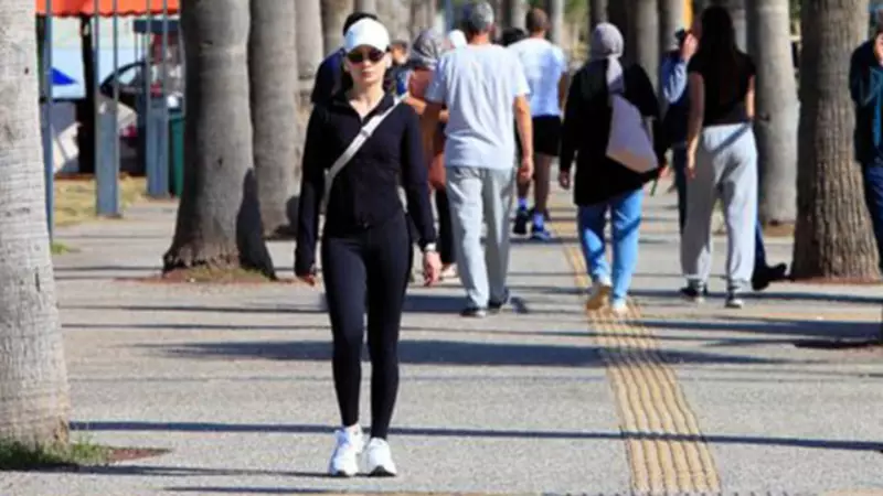 Kasım'da Mayıs Sıcakları: Termometreler 25 Dereceyi Gösterdi