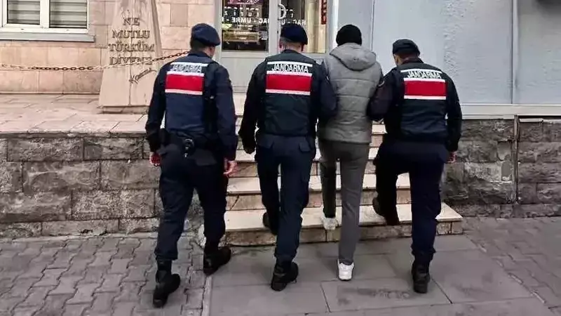 Kayseri'de FETÖ üyesi 6 yıl 3 ay hapis cezalı şahıs yakalandı