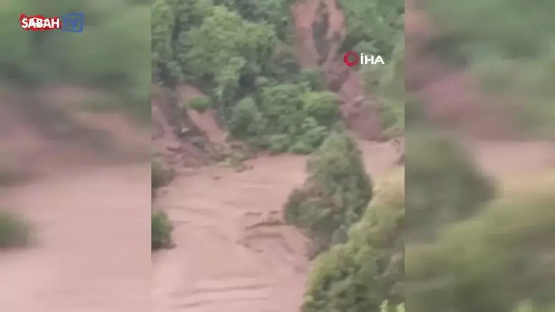 Kenya'da Feci Heyelan: 13 Can Kaybı - Yağmur Furyası Toprağı Yuttu!