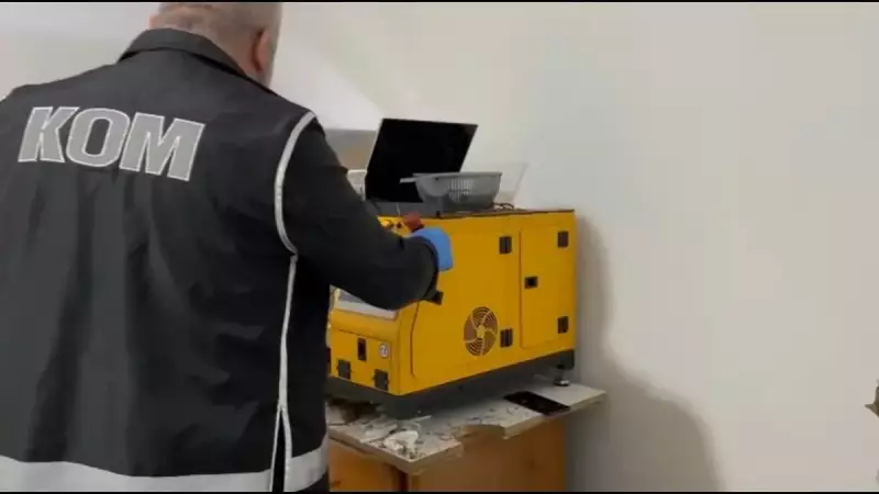 Kocaeli'de Kaçak Sigara İmalathanesine Baskın: 10 Gözaltı