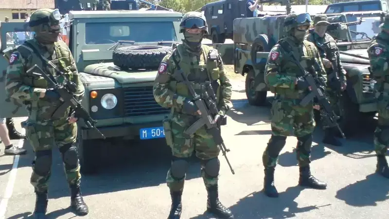 Kosova'da Sırp Jandarmasından Korkunç Baskın: Yaralayıp Kaçırdılar!