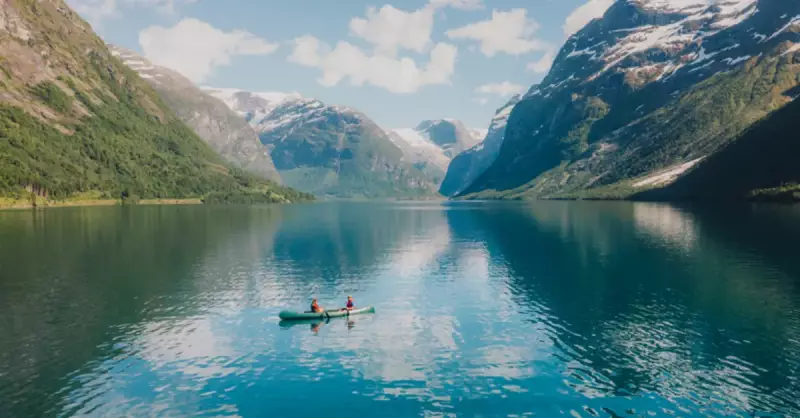 Krater Gölü Nedir? Türkiye'deki Krater Gölleri ve Oluşum Süreçleri
