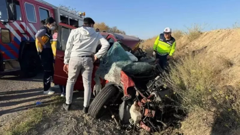 Kırşehir'de Feci Kaza: 1 Ölü, 1 Yaralı