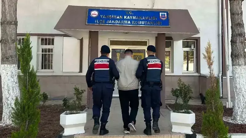 Kırıkkale'de 7 Yıllık Kaçaklık Son Buldu: Firari Suçlu Adalete Teslim Edildi!