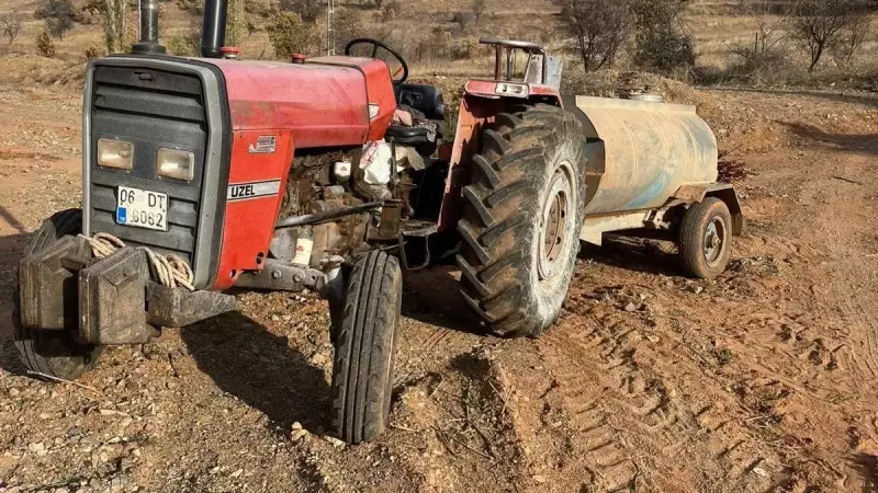 Kırıkkale'de Freni Boşalan Traktör 70 Yaşındaki Çifti Az Kalsın Ezip Geçiyordu!