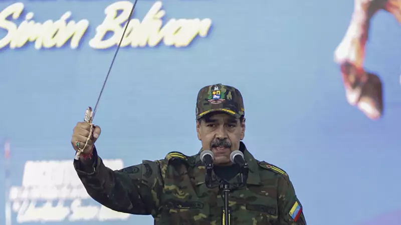 Maduro Askeri Üniformayla ABD'ye Meydan Okudu: Bolivar'ın Kılıcını Salladı