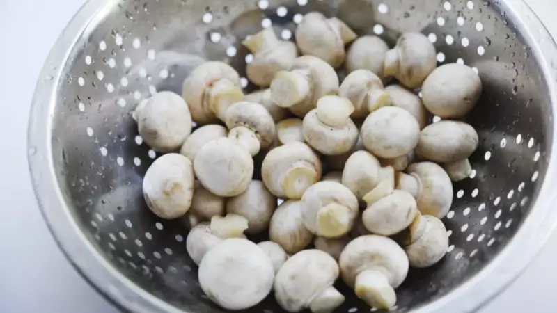 Mantar Zehirlenmesinde Kritik 6 Saat Kuralı: Şikayetler Ne Zaman Başlıyor?