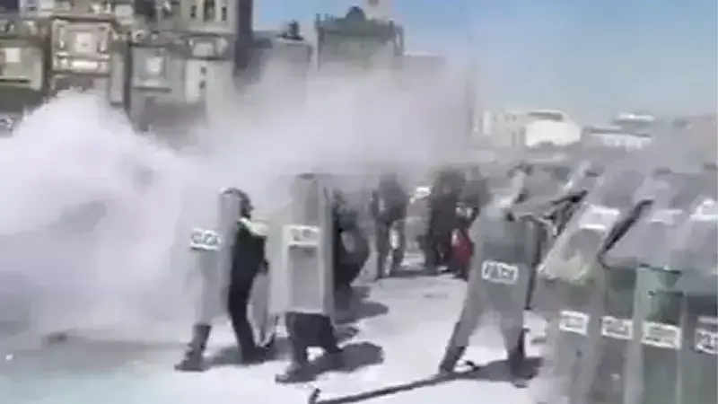 Meksika'da Protesto: 100'den Fazla Polis Yaralandı, Çok Sayıda Gözaltı