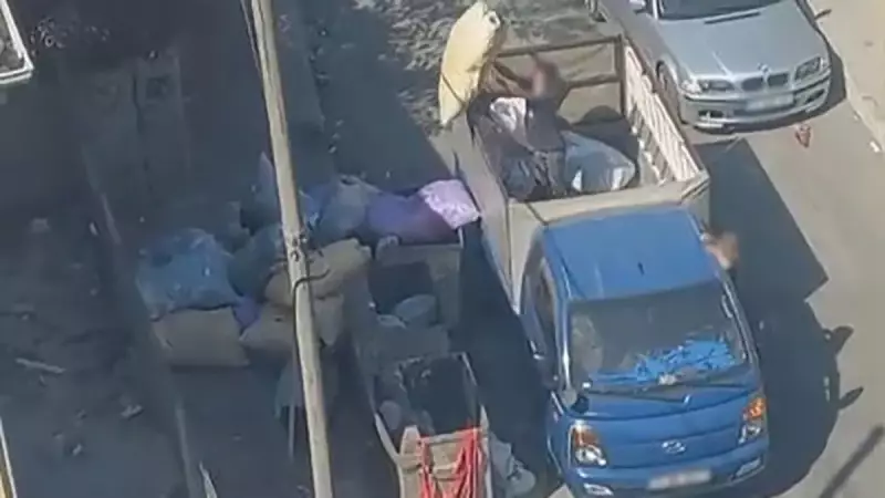 Mersin'de Tekstil Atıkları Yasa Dışı Dökülürken Kameralara Yakalandı