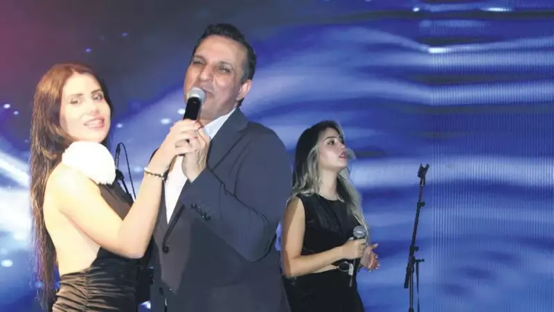 Merve Özbey, Hayranıyla Düet Yaptı: Unutulmaz Anlar