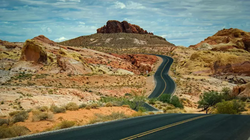 Milano - Paris Arası Mesafe ve Seyahat Süresi: 2025 Rehberi