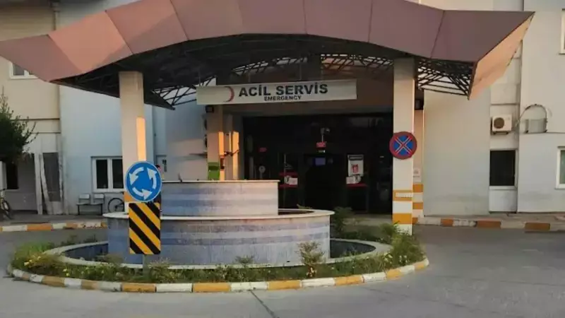 Muğla'da Tavuk Yemeğinden Sonra Zehirlenen 18 Yaşındaki Genç Hayatını Kaybetti