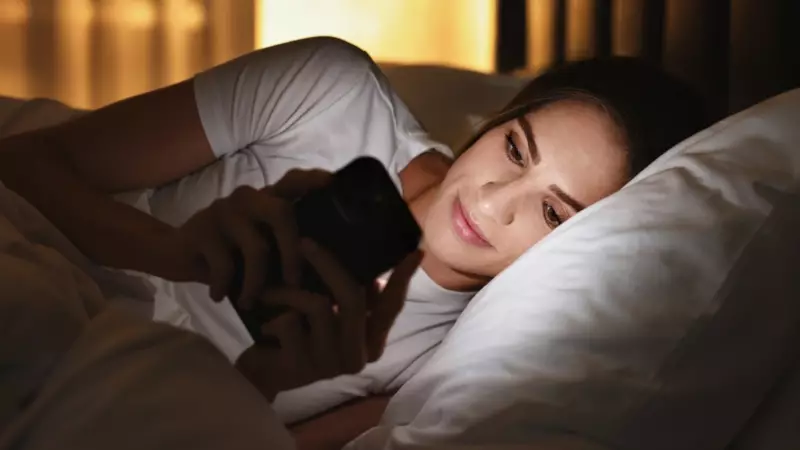 Nomofobi: Akıllı Telefonsuz Kalma Korkusu Çağın Yeni Krizi Mi?