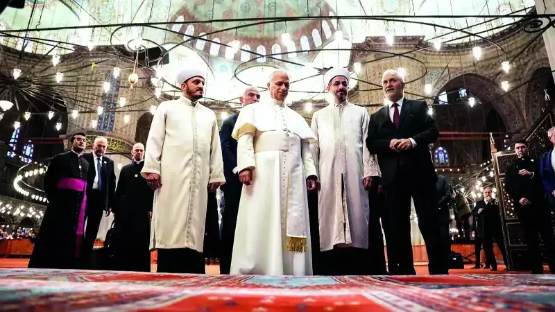 Papa 14. Leo, Tarihi Sultanahmet Camii'ni Ziyaret Etti