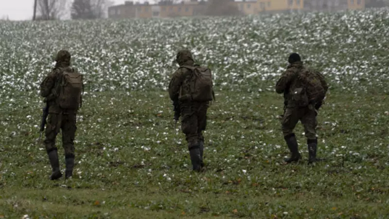 Polonya, Rus sabotaj tehdidine karşı 10 bin asker görevlendiriyor