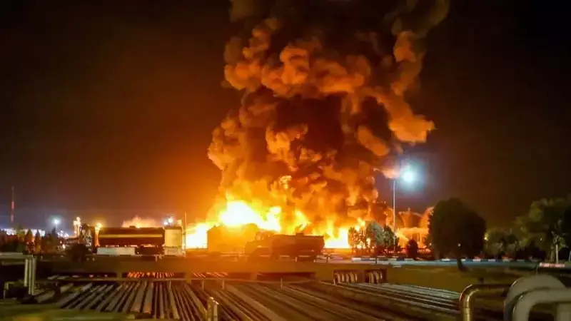 İran'da LPG Dolum Tesisinde Dehşet: Alevler İçinde Kalan Tesis ve 9 Yaralı