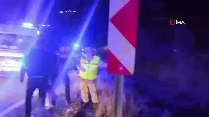 Siirt'te İşçi Servisi Devrildi: 17 Kişi Yaralandı | 29.11.2025