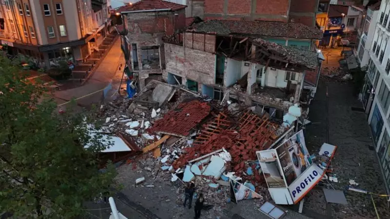 Sindirgi Depremi Hasar Raporu: 100'den Fazla Bina Yıkıldı, 1 Kişi Hayatını Kaybetti