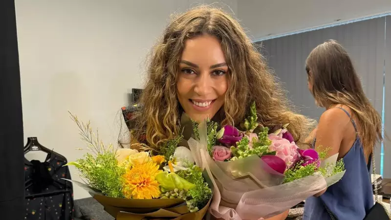 Sinem Kobal Nostalji Rüzgarı Estirdi: Siyah-Beyaz Fotoğraflar Beğeni Yağmuruna Tutuldu