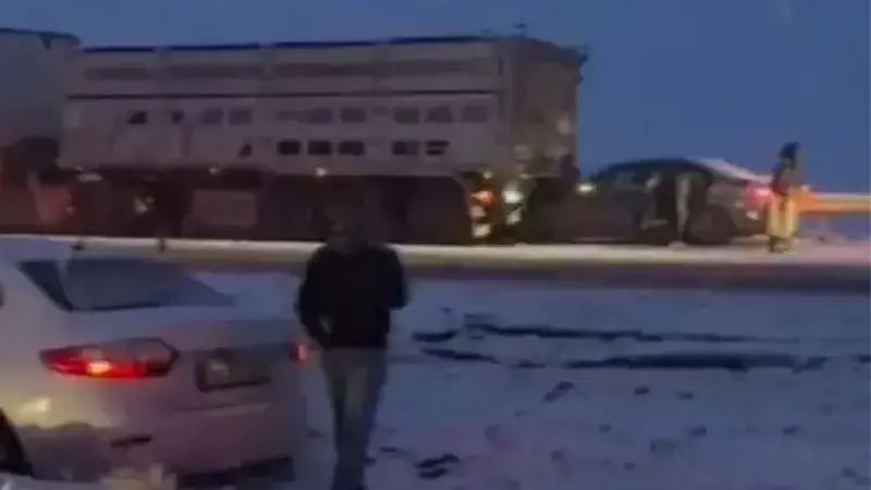 Sivas'ta Kar Yağışı: Zincirleme Kazada 1 Ölü, 5 Yaralı