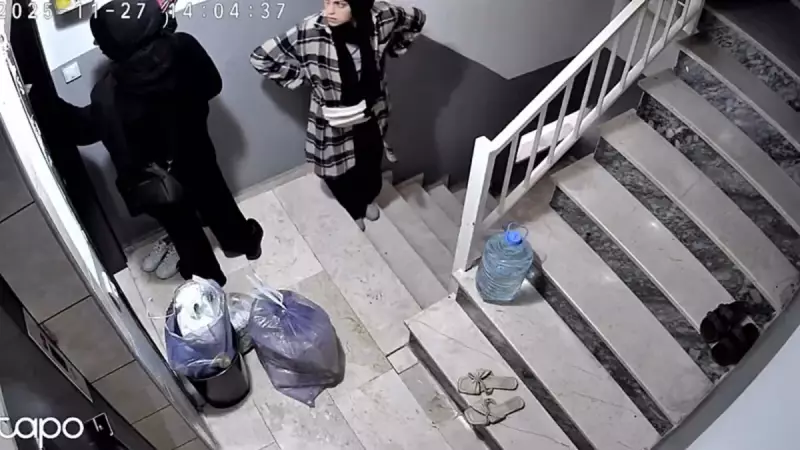 İstanbul'da Hırsızlık Girişimi: Kamera Sesiyle Yakalanan 2 Kadın