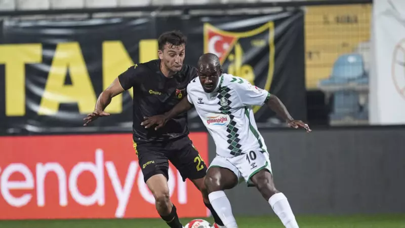 İstanbulspor ve Sakaryaspor 6 Gol Atarak Berabere Kaldı: 3-3