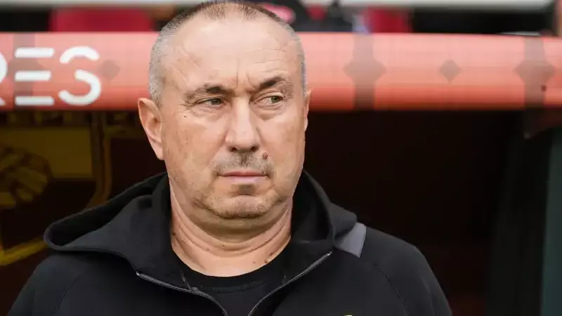 Stanimir Stoilov'tan Futbolcusuna Sert Tokat: 'Amatör Gibi Oynadı, Gözünün Yaşına Bakmam!'