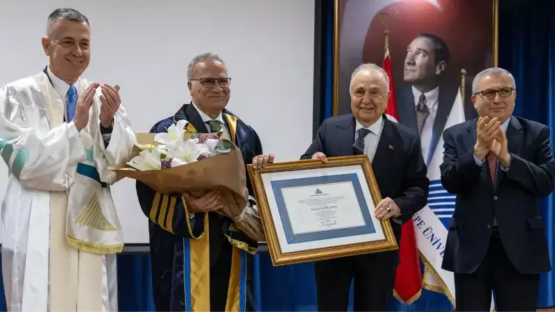İtalya Büyükelçisi Marrapodi'ye Yeditepe Üniversitesi'nden Fahri Doktora