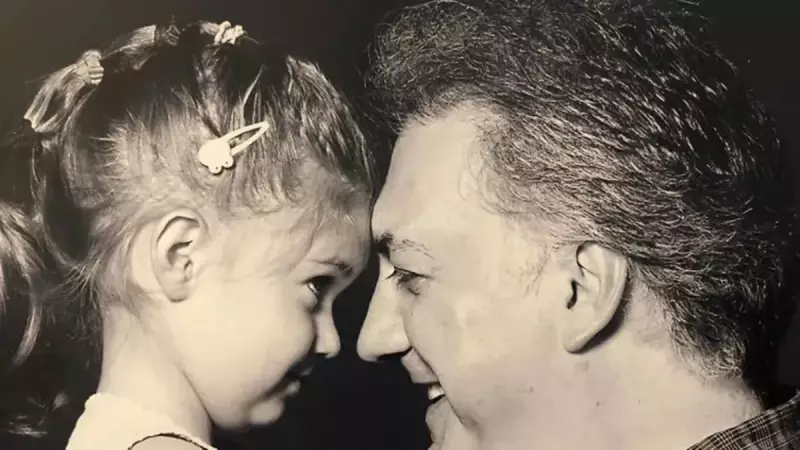 Tamer Karadağlı'nın Kızı Zeyno Piyanoda Büyüledi!