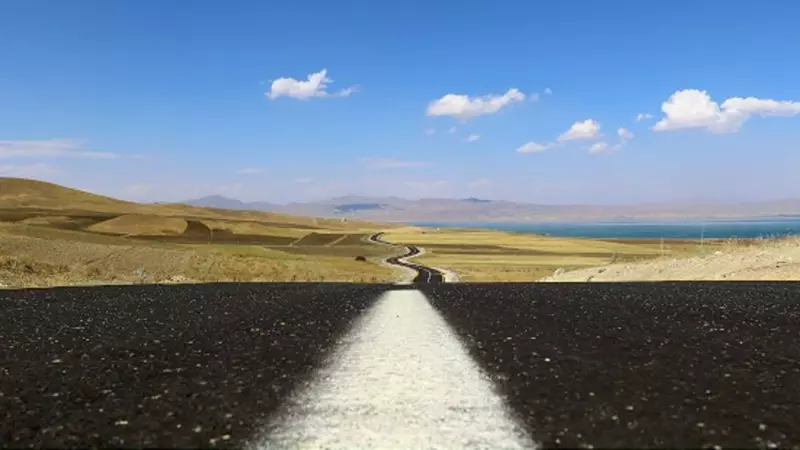 Tatvan - Kars Arası 355 Km: Doğu Anadolu'nun Zorlu ve Büyüleyici Yolculuğu