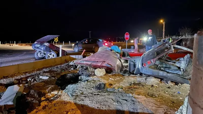 Tofaş İkiye Bölündü: Afşin'deki Korkunç Kazada 2 Yaralı