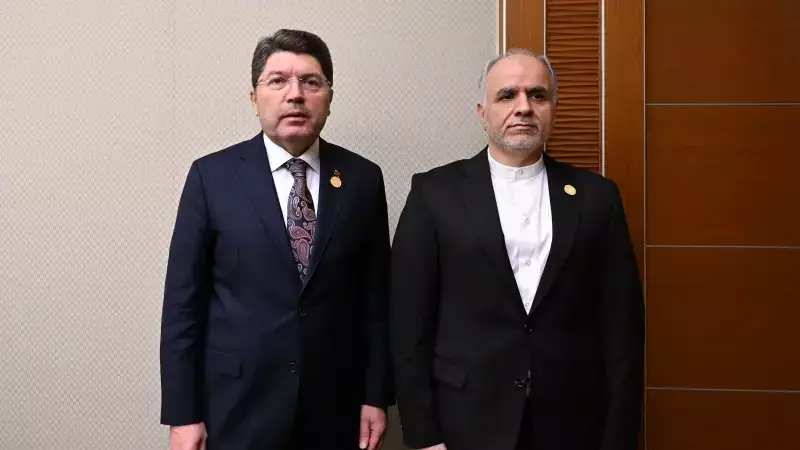 Türkiye ve İran Adalet Bakanları Suudi Arabistan'da Buluştu