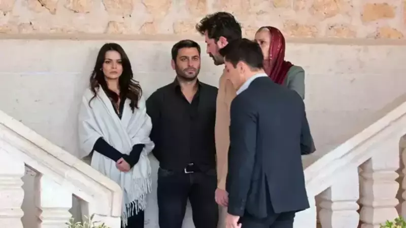 Uzak Şehir 39. Bölüm İzle: Boran'ın Sırları Yüzüne Çarpıyor