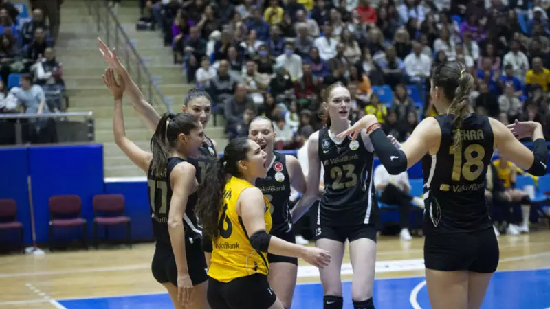 VakıfBank, Aydın'ı 3-0 Mağlup Etti: Sultanlar Ligi'nde 5. Hafta